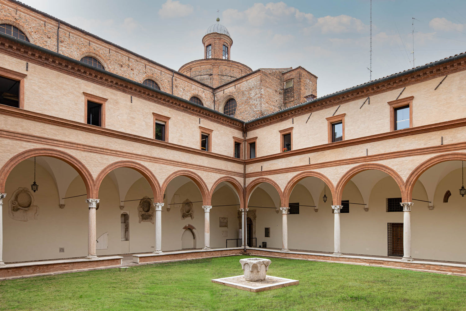 Decofin e Il Restauro di un Antico Monastero